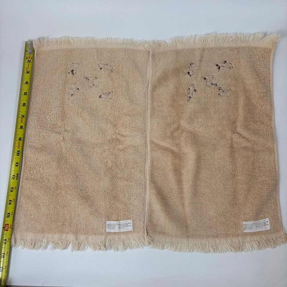 VTG American Pacific‎ Winnie The Pooh Embroidered Set of 2 Hand Towels Beige Tan